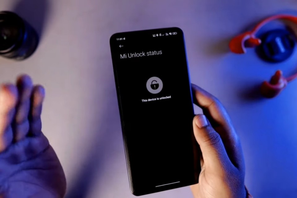 Hướng dẫn hạ cấp từ HyperOS xuống MIUI 14 chi tiết và an toàn nhất