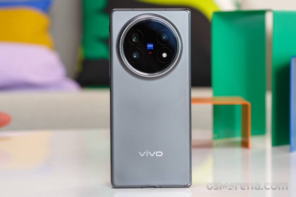 Đánh giá Vivo X Fold5: Màn hình không nếp gấp, camera Zeiss đỉnh cao, đối thủ đáng gờm của Galaxy Z Fold!