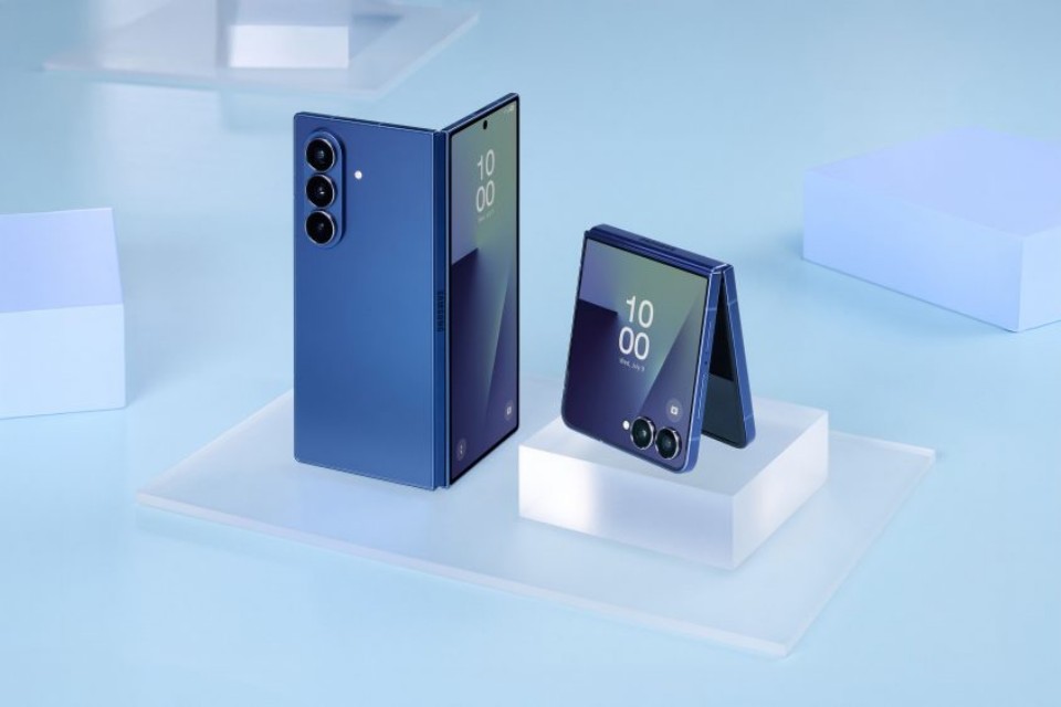 Samsung Galaxy Z Fold7 phá kỷ lục đặt trước: Điện thoại gập mỏng nhẹ gây sốt thị trường