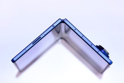 Galaxy Z Fold 7: Độ bền bản lề khủng gấp đôi thế hệ trước - Sống khỏe sau nửa triệu lần gập