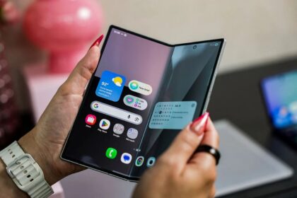 Bạn có dám gập Galaxy Z Fold 7 200.000 lần không? Kết quả độ bền thực tế gây bất ngờ