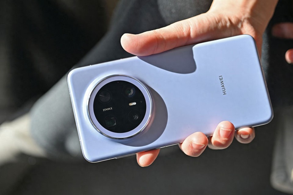 Huawei Mate 80: Hé lộ công nghệ tản nhiệt quạt mini và khả năng chống nước đỉnh cao