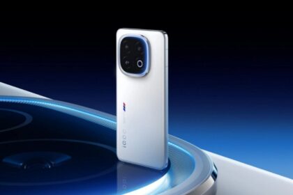 iQOO 15 Ultra lộ diện: Flagship mạnh mẽ, thiết kế nhỏ gọn và thông số cực khủng