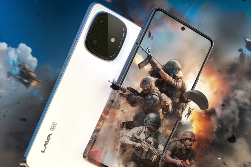 Lava Play Ultra 5G ra mắt: Màn hình AMOLED 120Hz, chip Dimensity 7300