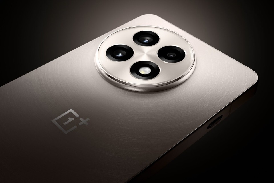 OxygenOS 15.0.0.850: Cập nhật mới cho OnePlus 13R tại Ấn Độ với loạt tính năng đáng giá