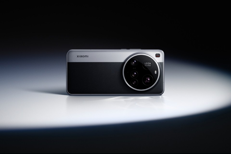 HyperOS Cập Nhật Cho Xiaomi 15 Ultra: Sửa Lỗi Camera, Cải Thiện Bộ Lọc và Tối Ưu Hiệu Năng